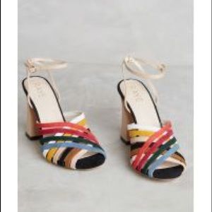 NWT Raye Bunny Healed Sandals